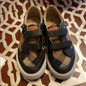 Little kid’s Burberry plaid sneakers